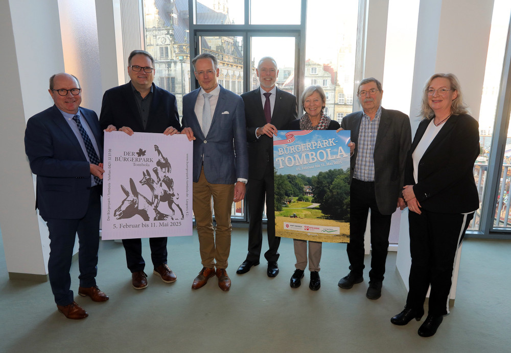 V.l.n.r. Dietmar Hoppe (Geschäftsführer Bürgerpark-Tombola), Björn Fecker (Senator für Finanzen), Prof. Dr. Dietrich Grashoff (Präsident Bürgerparkverein), Tim Großmann (Direktor Bürgerpark), Gudrun Stuck (Stellv. Vorsitzende Freunde des Rhododendronparks e.V.), Horst Meyer – (1. Vorsitzender Park links der Weser e.V.), Karen Haltermann – (Vorsitzende Lür-Kropp-Stiftung), Foto: Martin Rospek